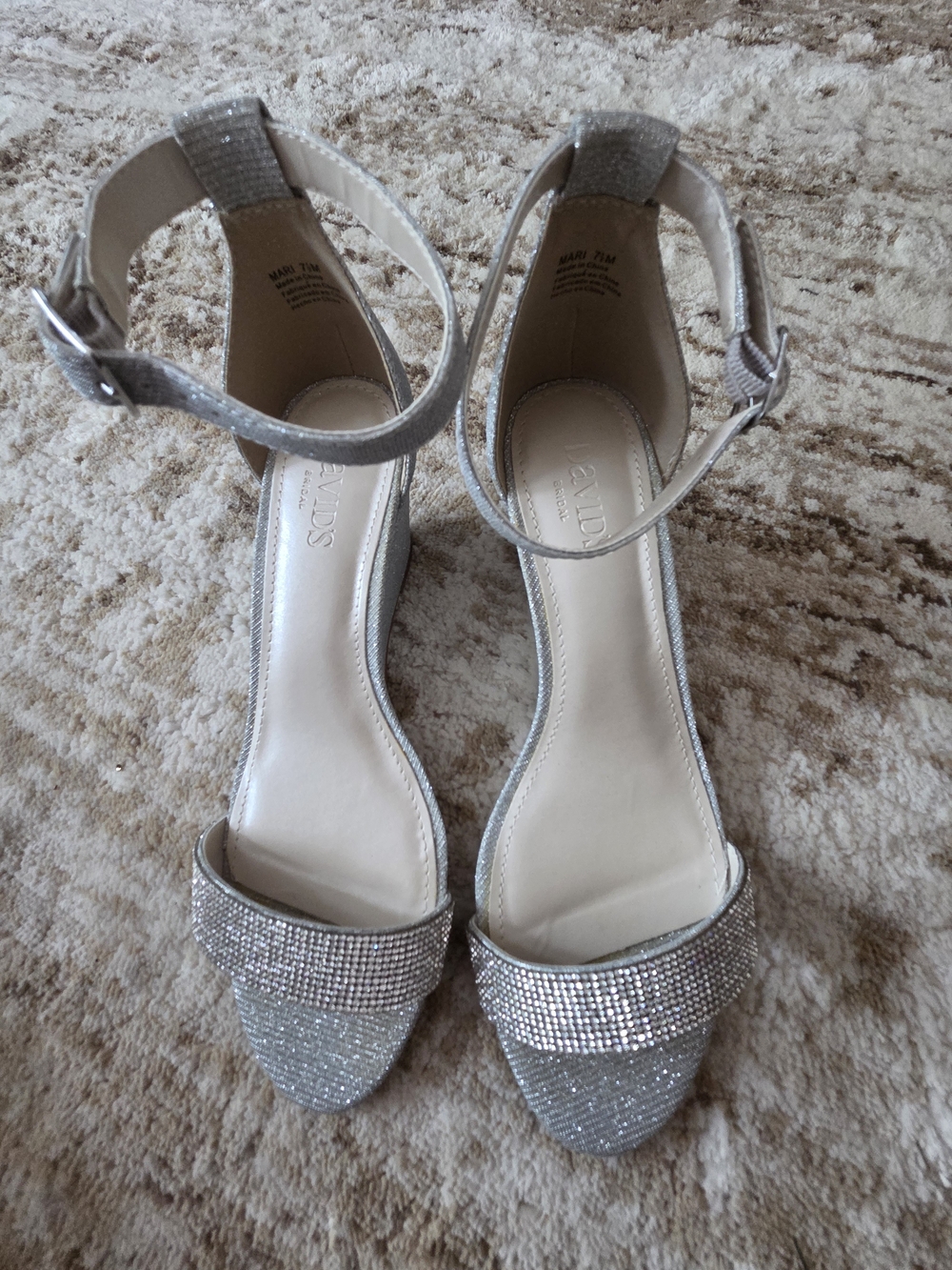 NIB David’s Bridal Silver Rhinestone Wedge Heels